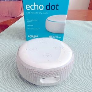 New in box!! Amazon Echo Dot (3rd Gen) - White